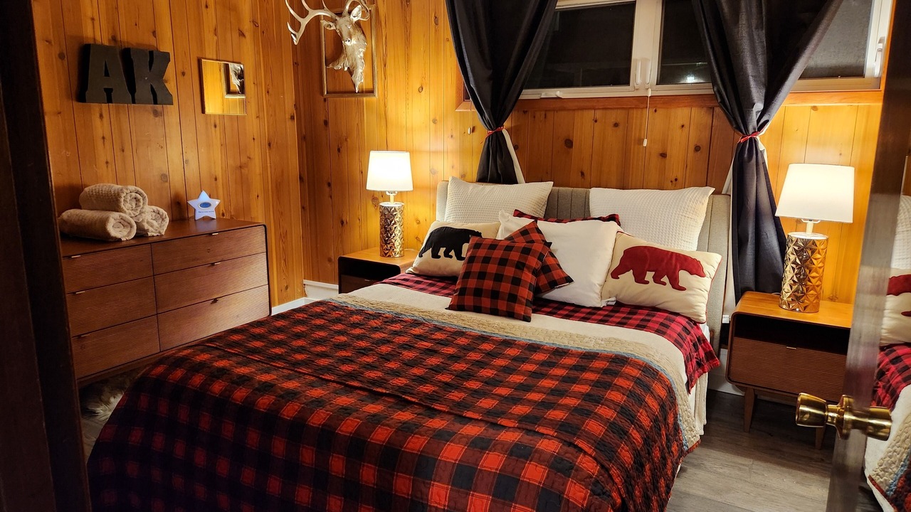 Photo of Bedroom in Ketchikan