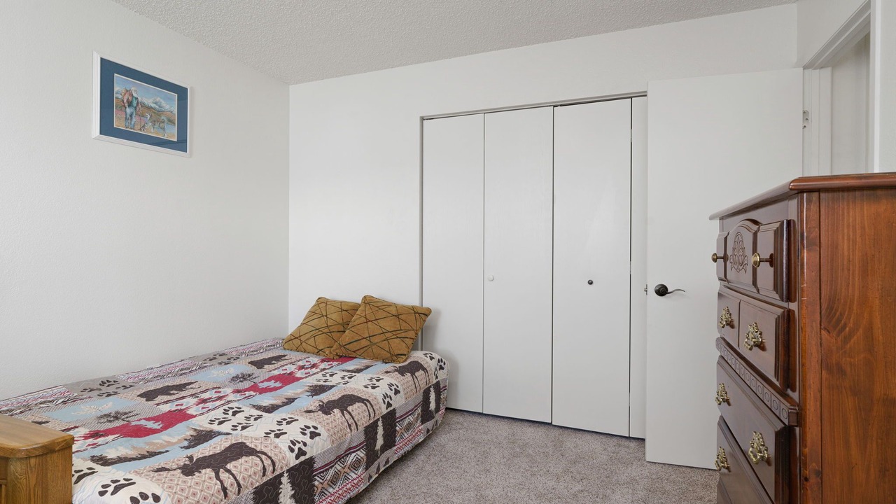 Photo of Bedroom in Sand Lake