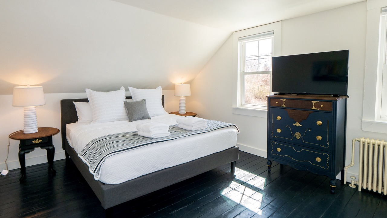 Photo of Bedroom in Newport East