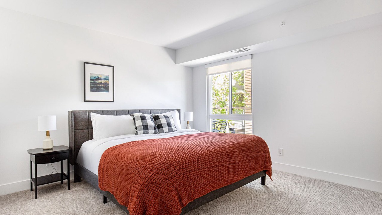 Photo of Bedroom in Sharon Heights