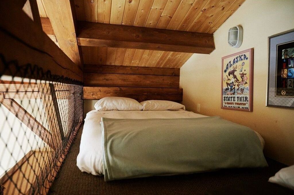 Photo of Bedroom in Seldovia