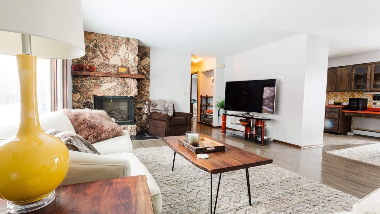 Photo of Livingroom in Sand Lake