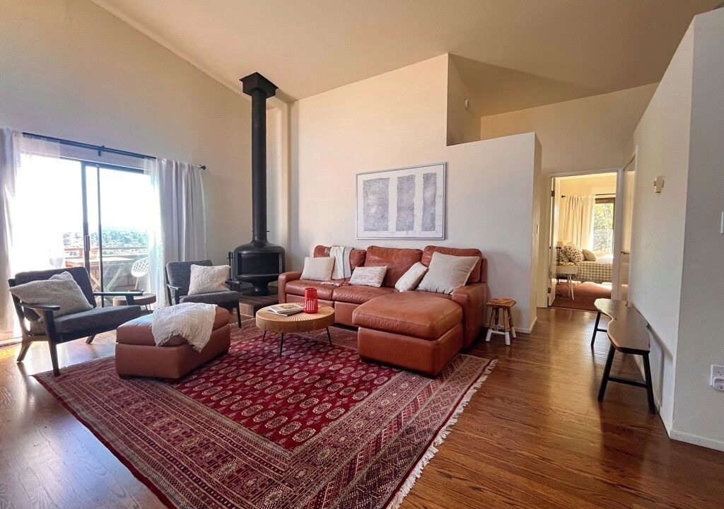 Photo of Livingroom in Albany