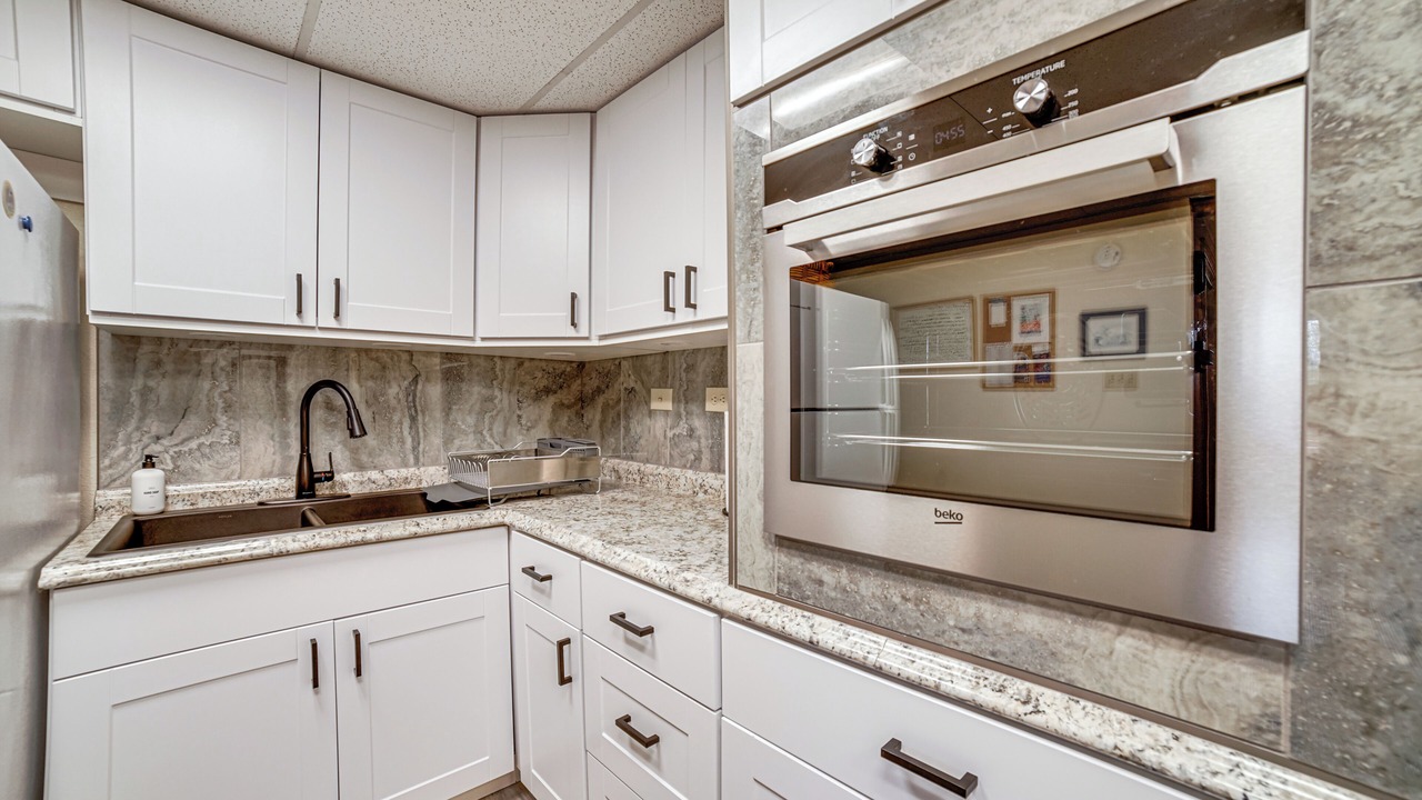 Photo of Kitchen in Russian Jack Park