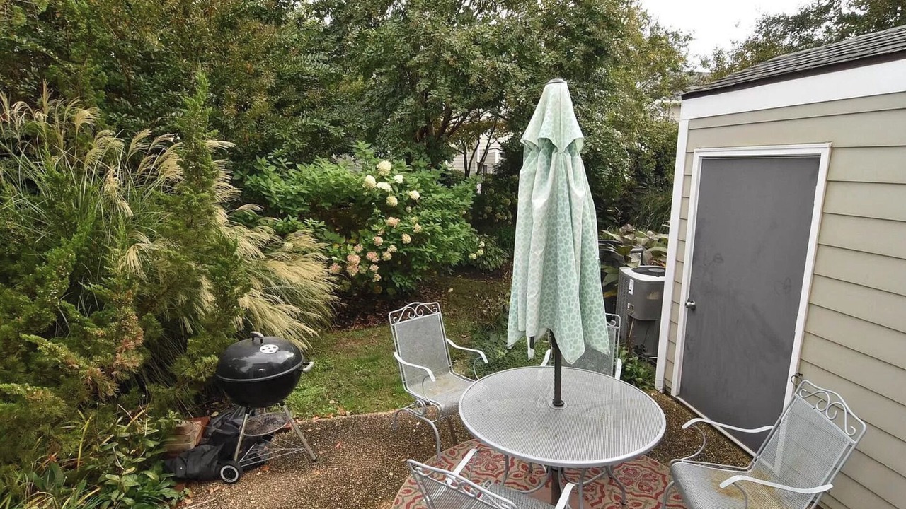 Photo of Outdoor in Country Club Estates