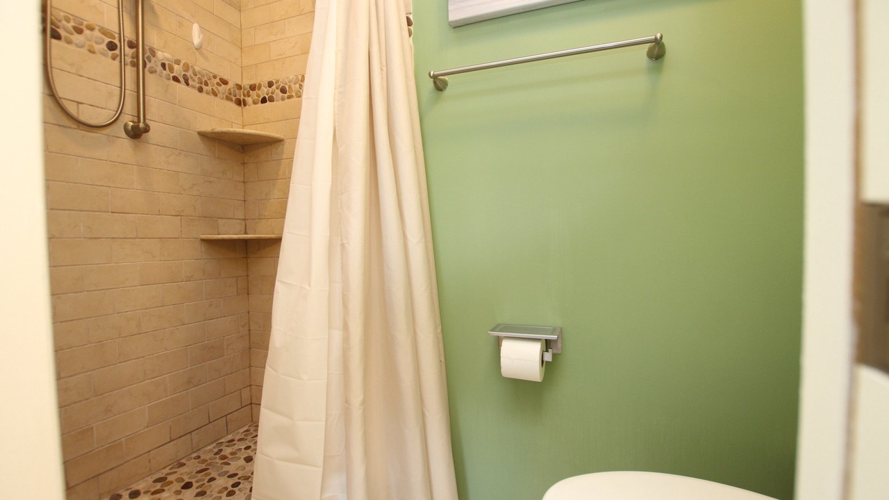 Photo of Bathroom in Country Club Estates