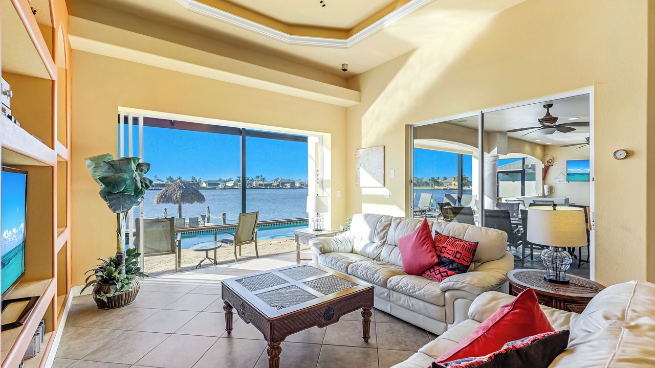 Photo of Livingroom in Eight Lakes