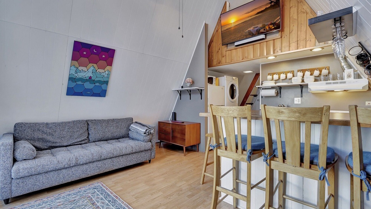 Photo of Livingroom in Alyeska