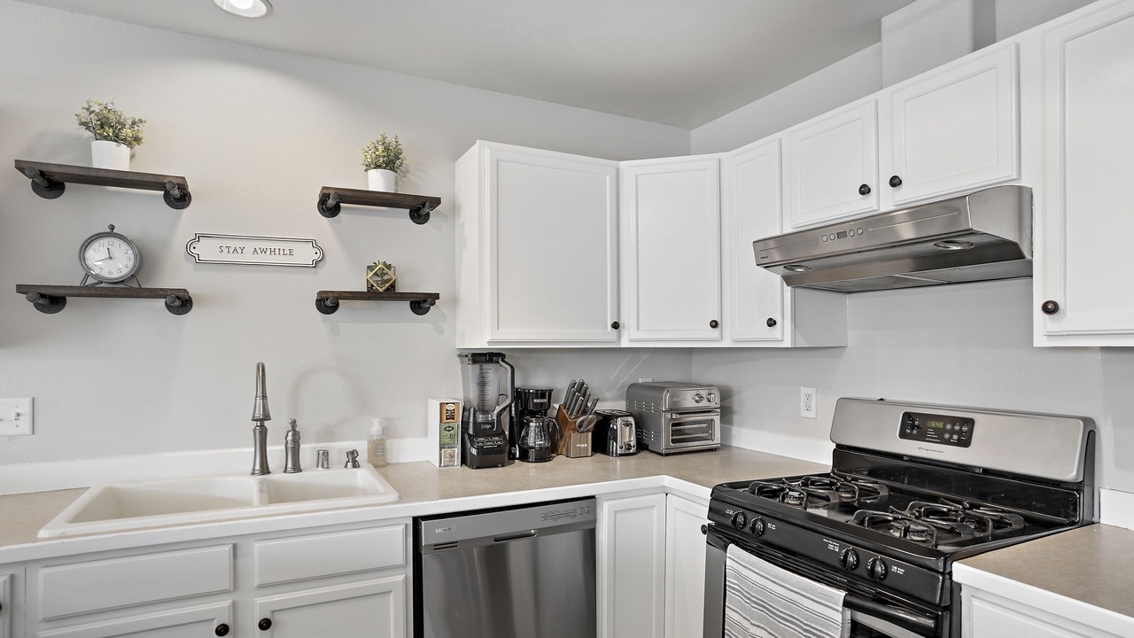 Photo of Kitchen in Bayshore - Klatt