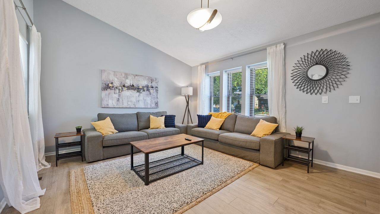 Photo of Livingroom in Gahanna