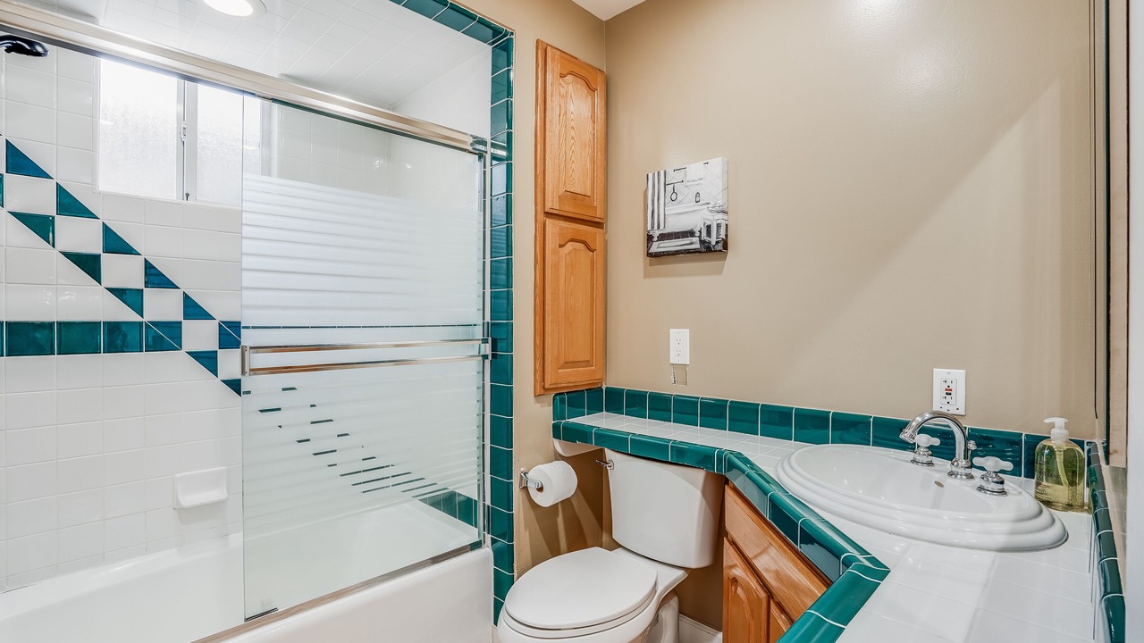 Photo of Bathroom in Newark