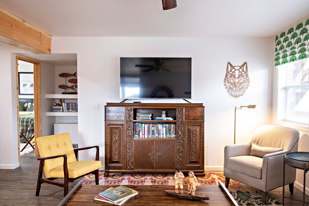 Photo of Livingroom in Haines