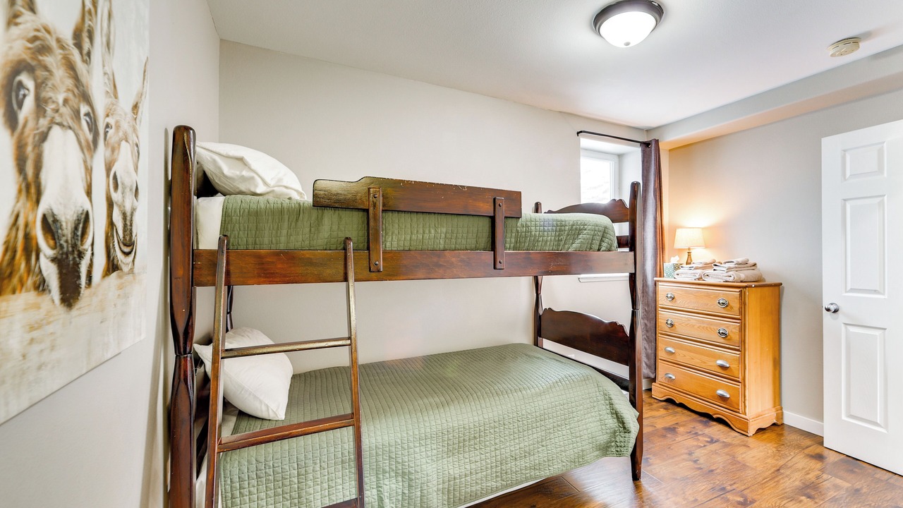 Photo of Bedroom in Eagle River