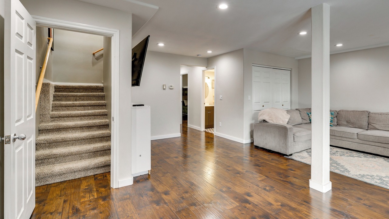 Photo of Livingroom in Eagle River