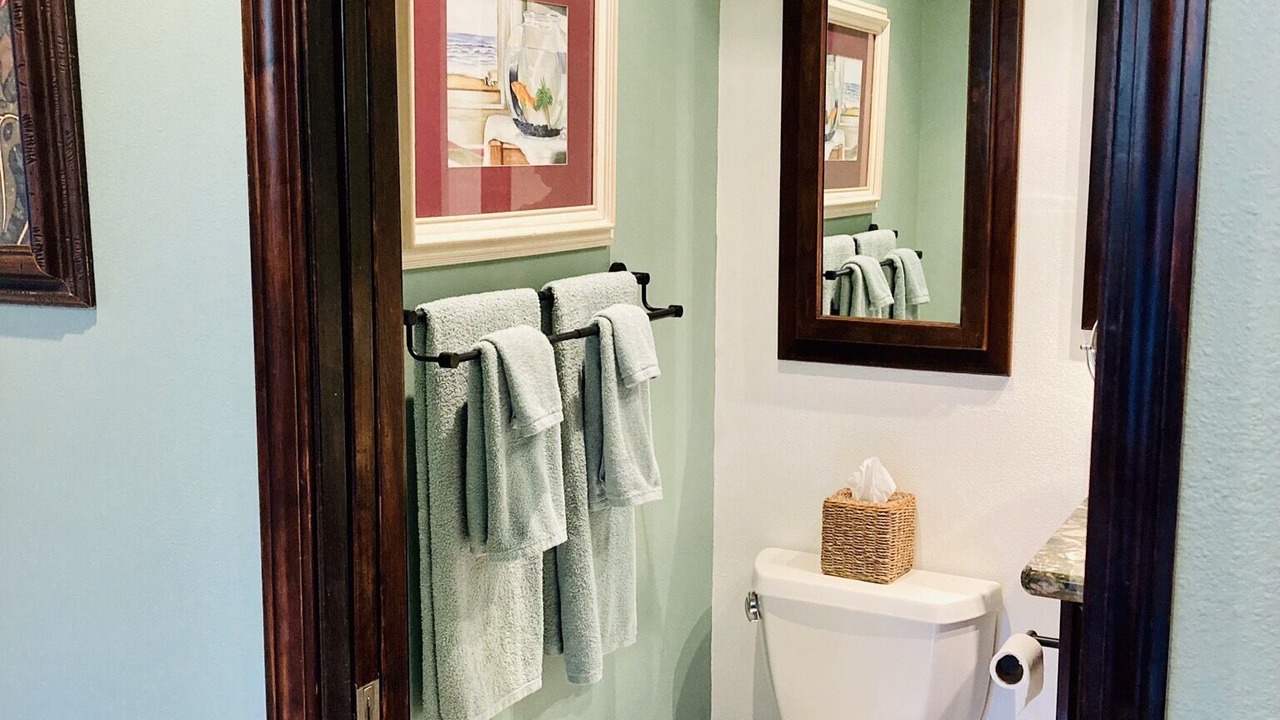 Photo of Bathroom in Ualapue