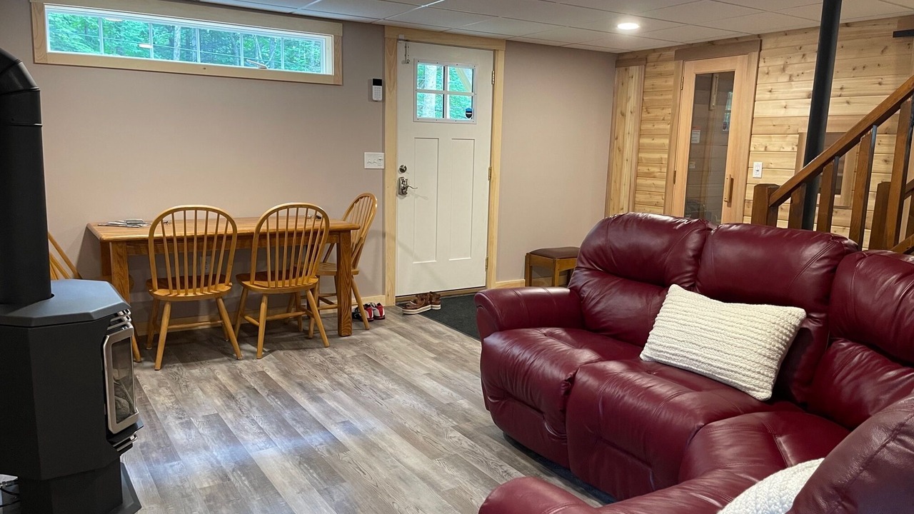 Photo of Livingroom in Oakland