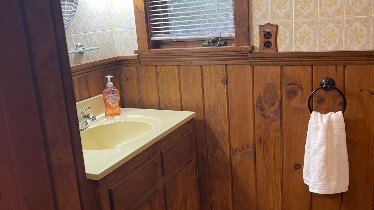 Photo of Bathroom in Oakland