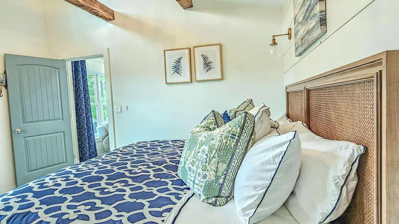 Photo of Bedroom in Newport