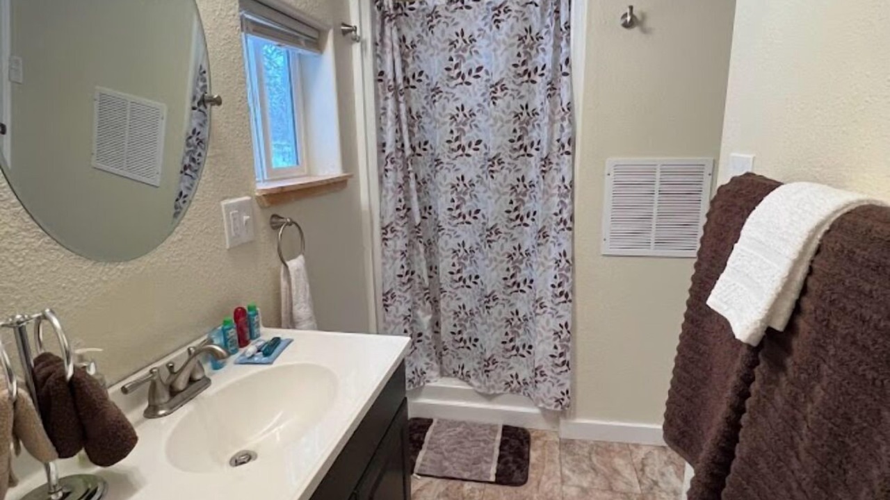 Photo of Bathroom in Knik-Fairview
