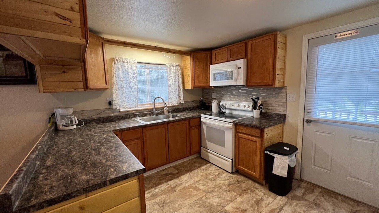 Photo of Kitchen in Knik-Fairview