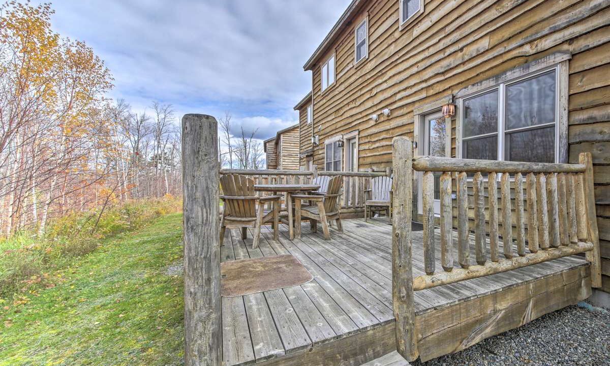 Photo of Patio Balcony in Carrabassett Valley