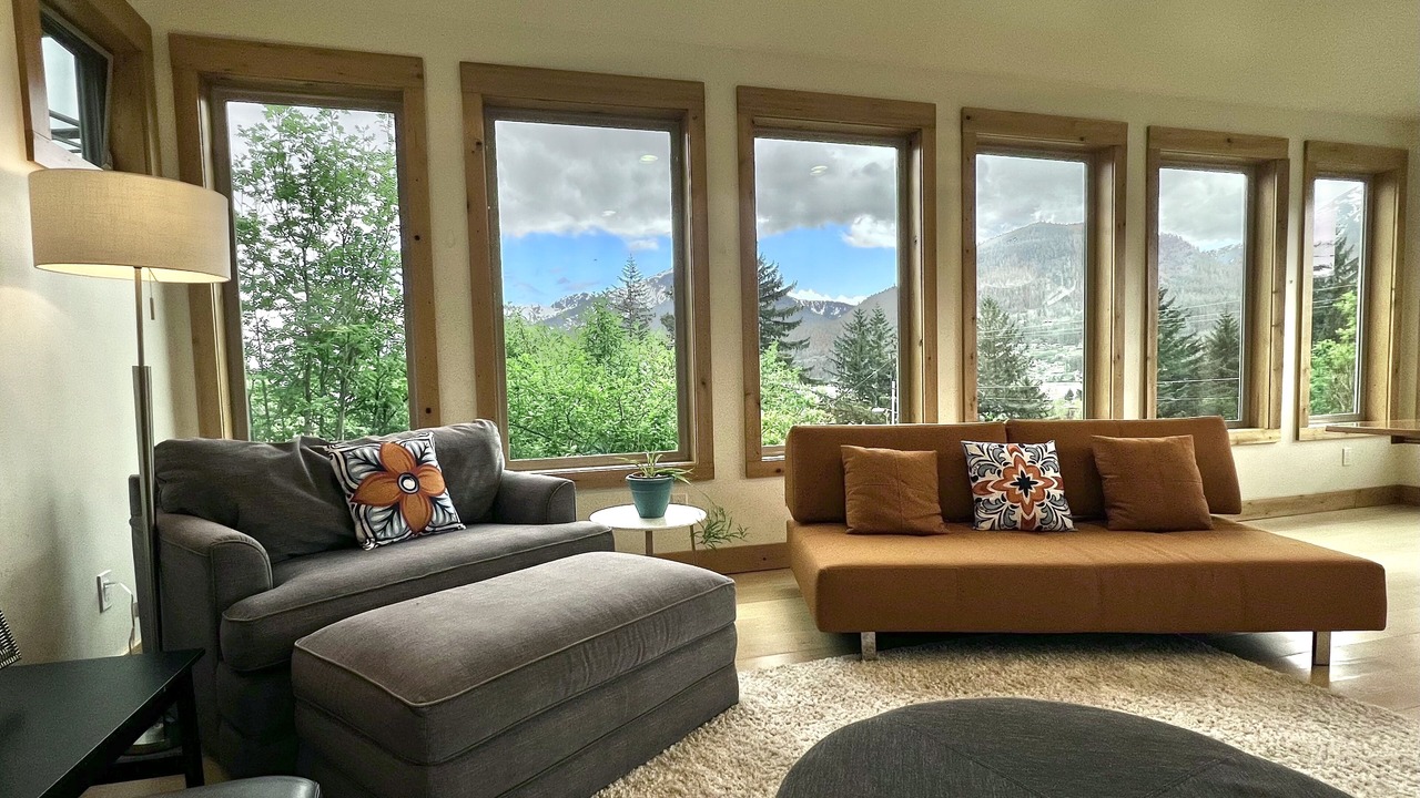 Photo of Livingroom in Downtown Juneau