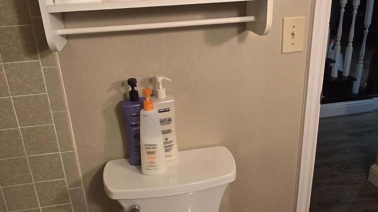 Photo of Bathroom in Mendenhaven