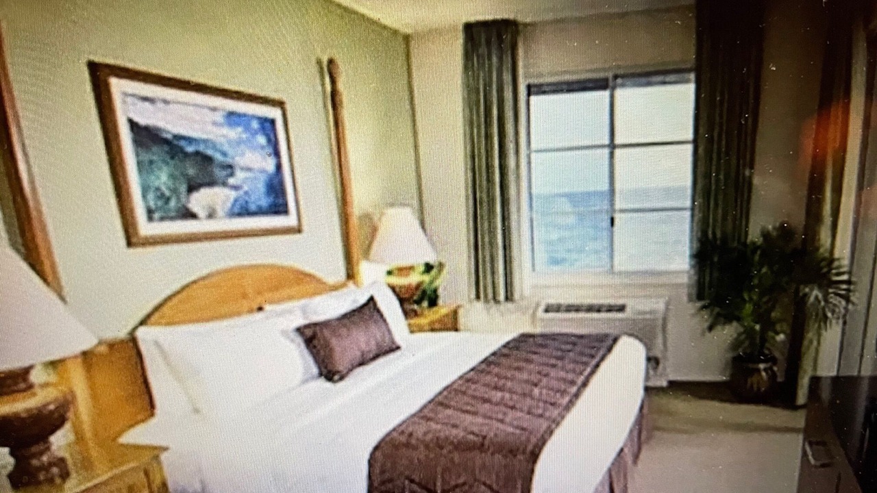Photo of Bedroom in Poipu