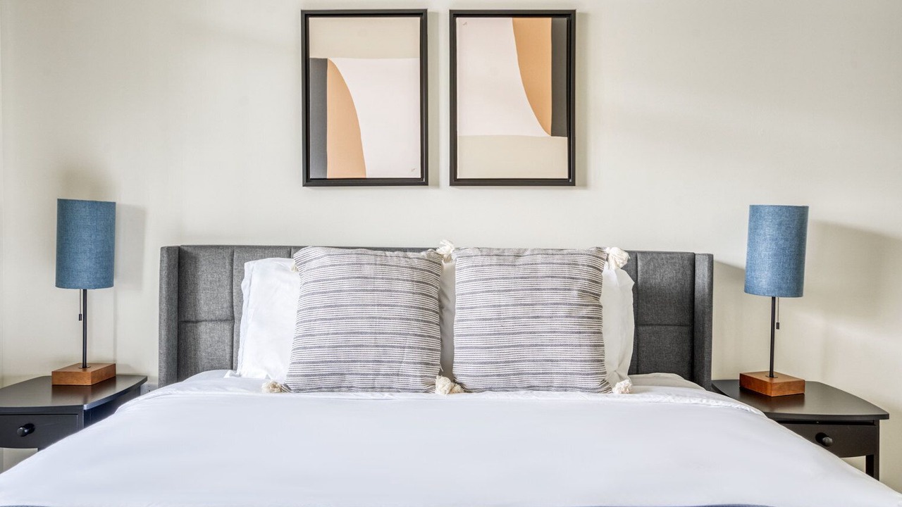 Photo of Bedroom in Evergreen Park