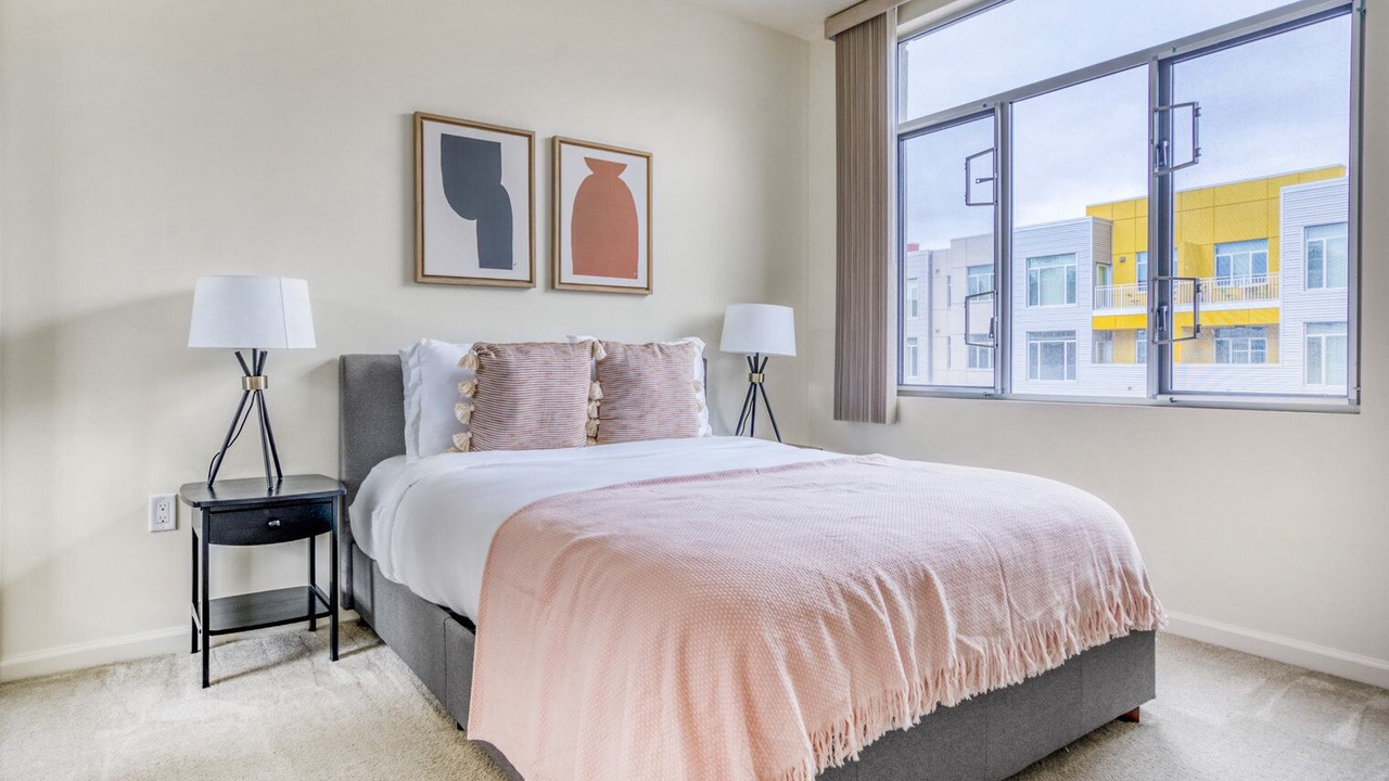 Photo of Bedroom in Evergreen Park
