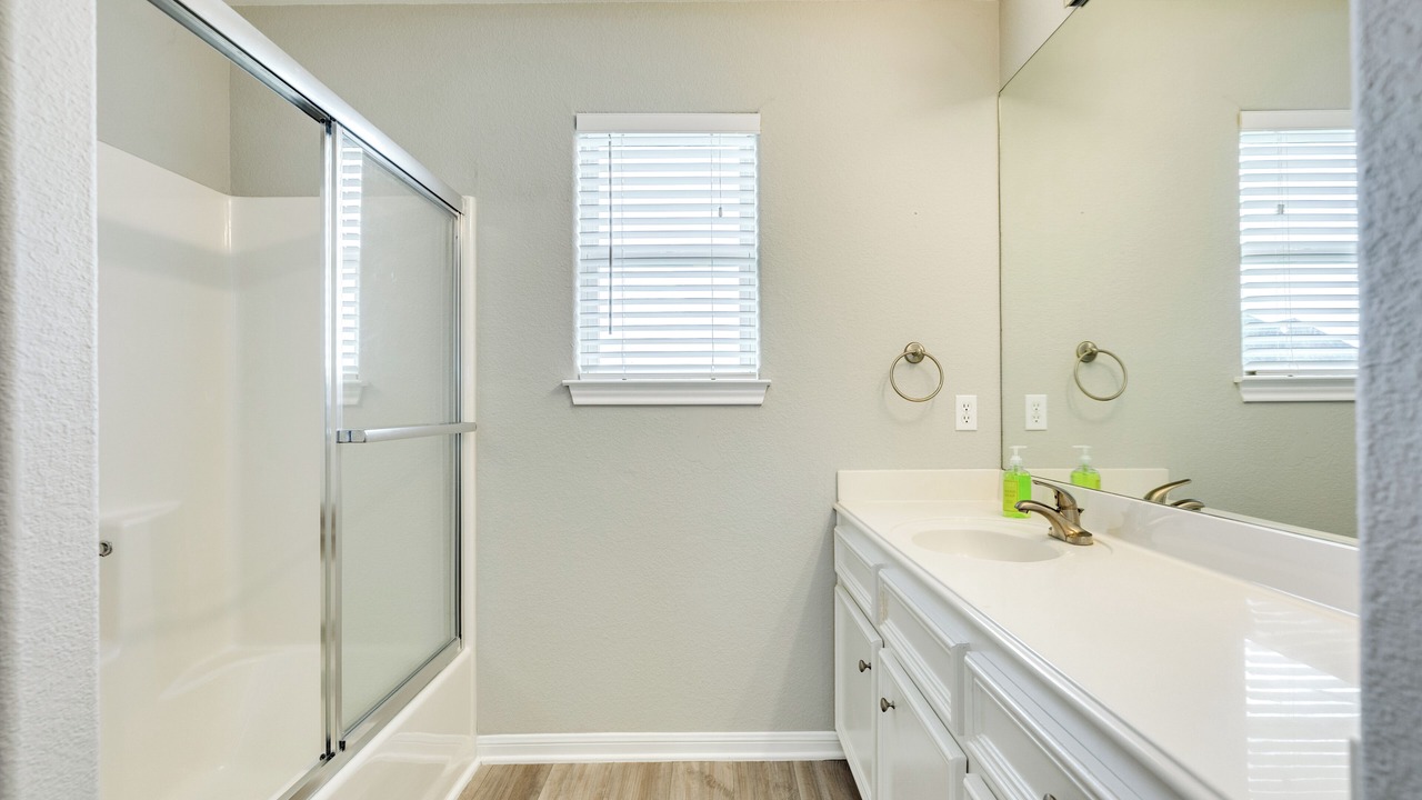 Photo of Bathroom in Terramar Beach