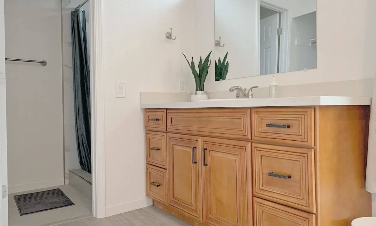 Photo of Bathroom in Union City