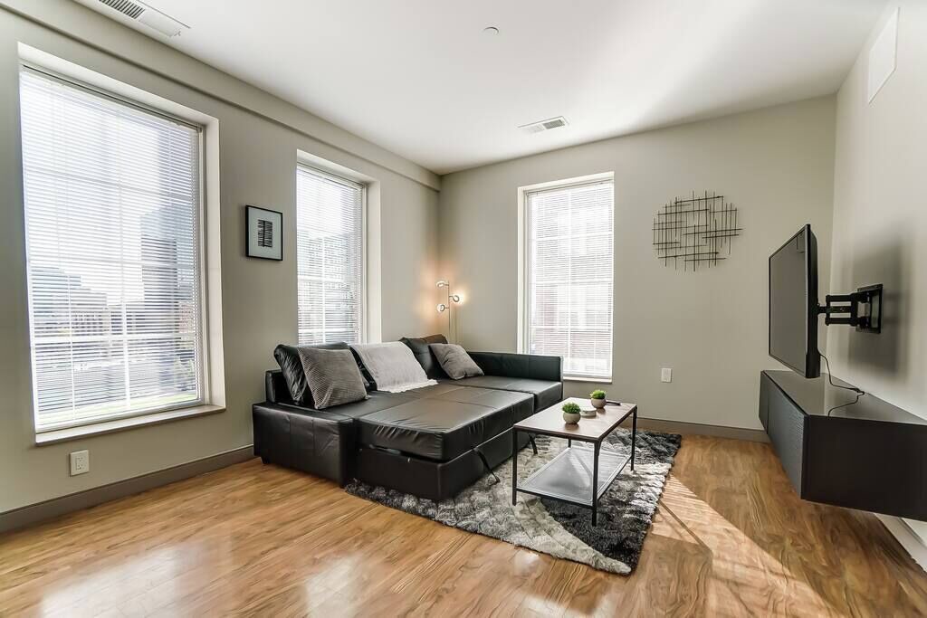 Photo of Livingroom in Uptown District