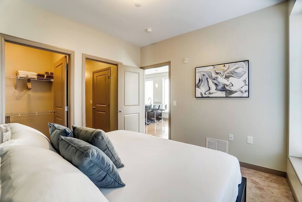 Photo of Bedroom in Uptown District