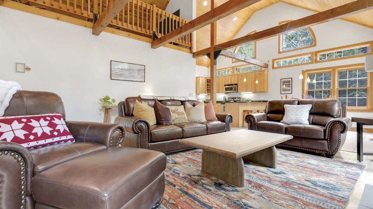 Photo of Livingroom in Bethel