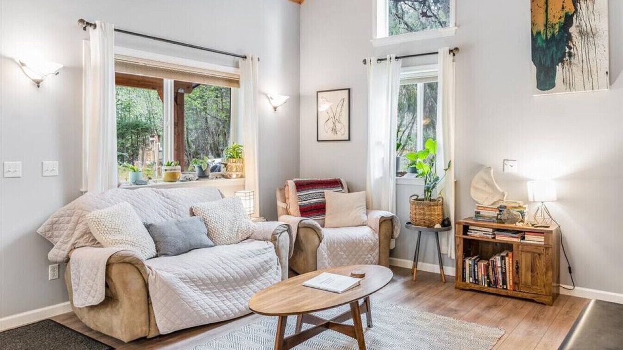 Photo of Livingroom in Old Mill