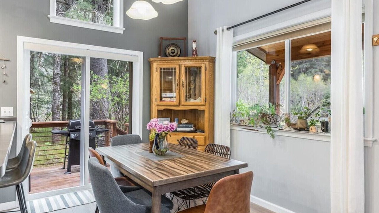 Photo of Livingroom in Old Mill