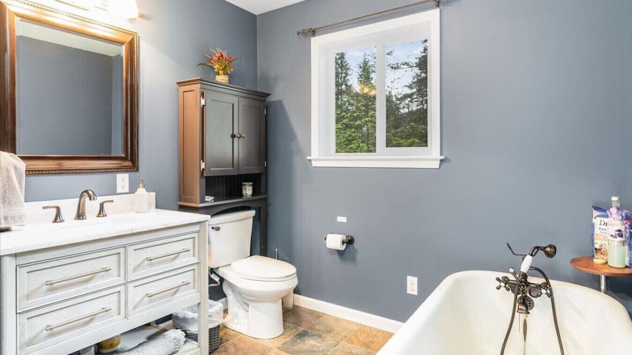 Photo of Bathroom in Old Mill