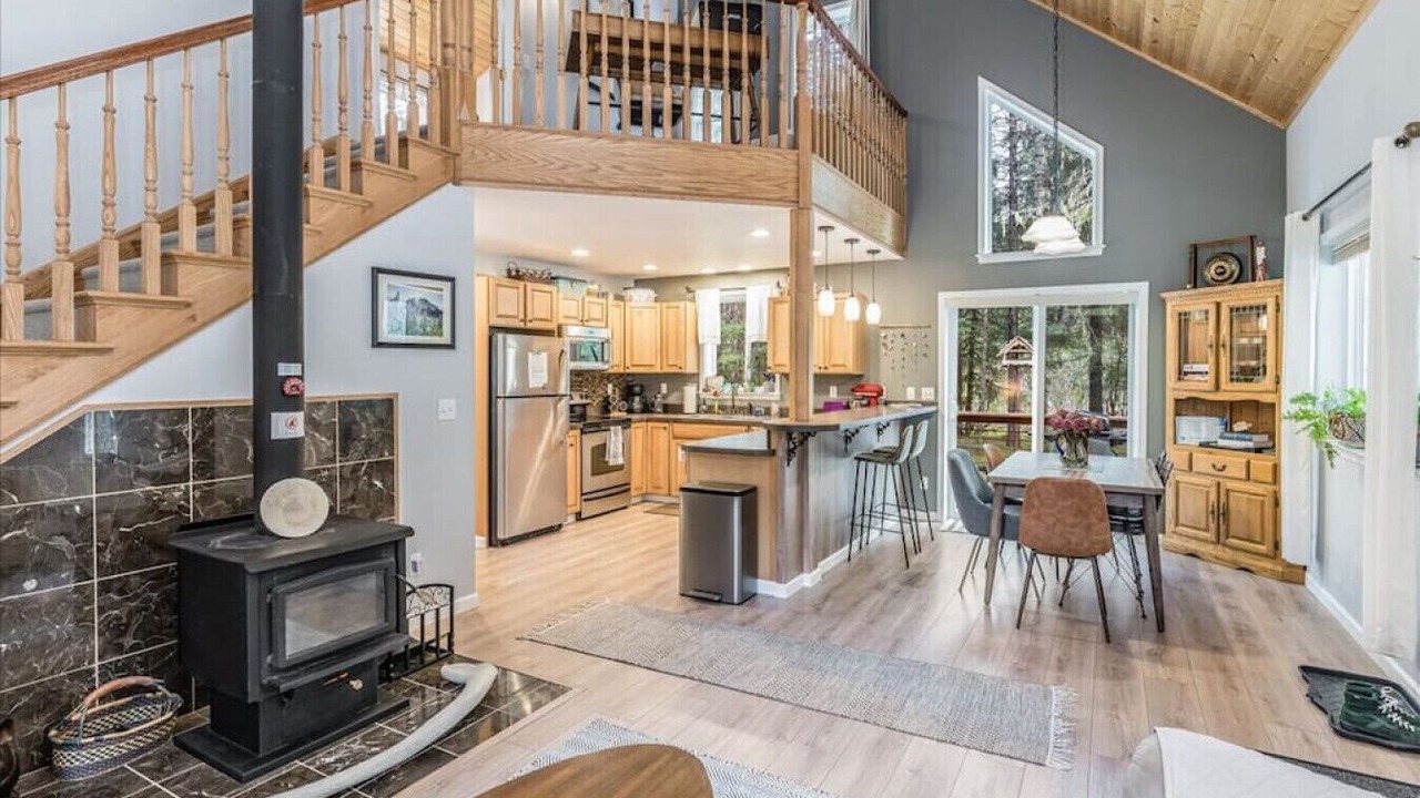 Photo of Livingroom in Old Mill