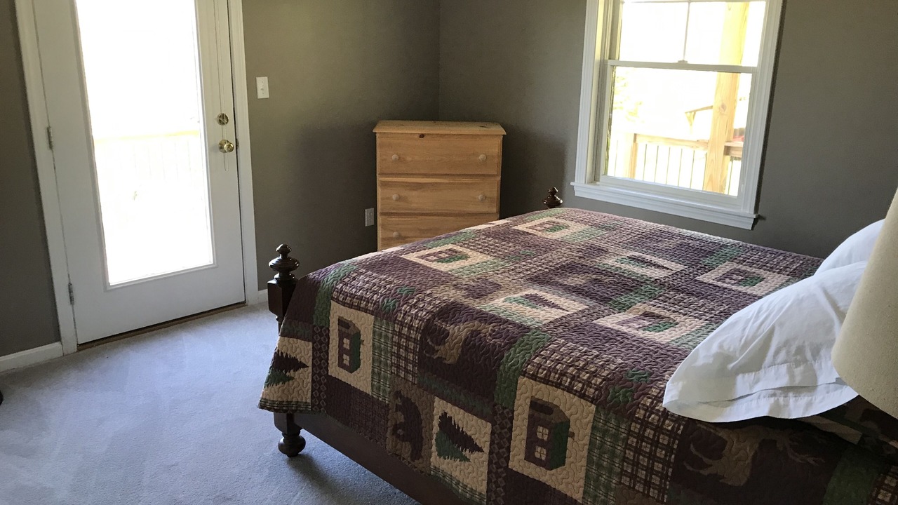 Photo of Bedroom in Rockwood