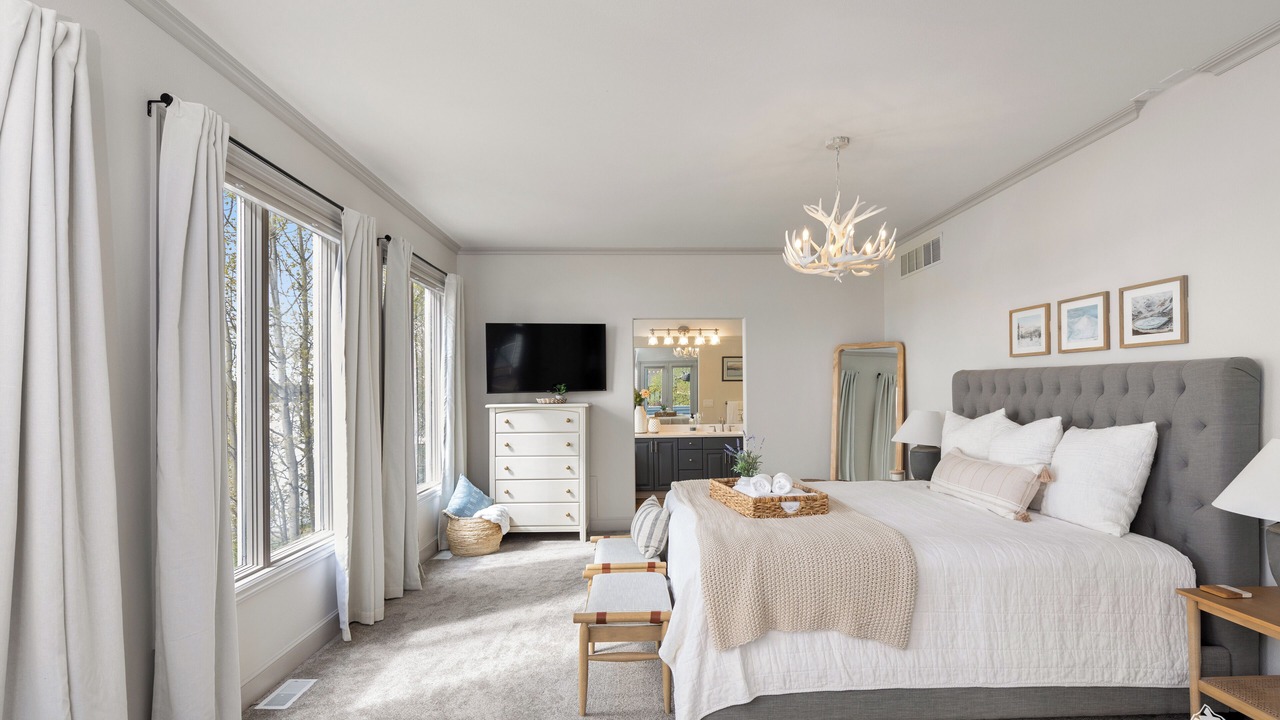 Photo of Bedroom in Wasilla