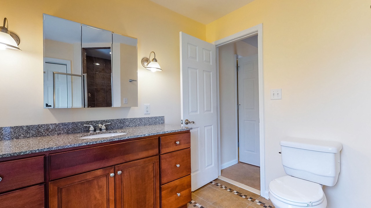 Photo of Bathroom in Country Club Estates
