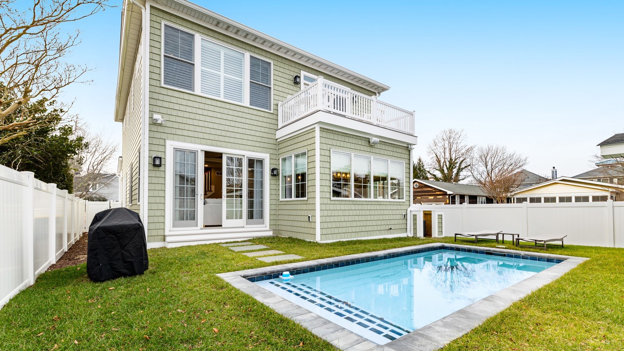 Photo of Outdoor in Country Club Estates