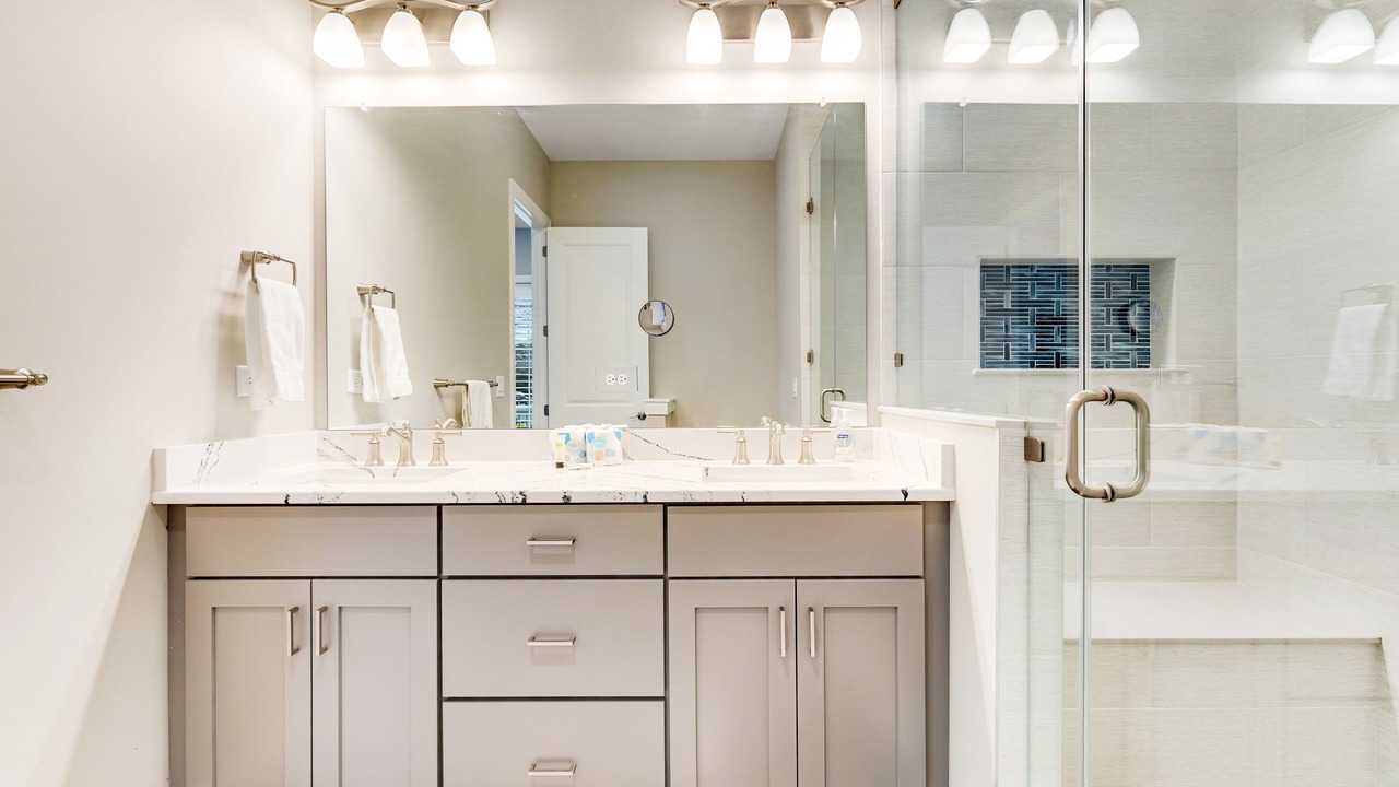 Photo of Bathroom in Country Club Estates