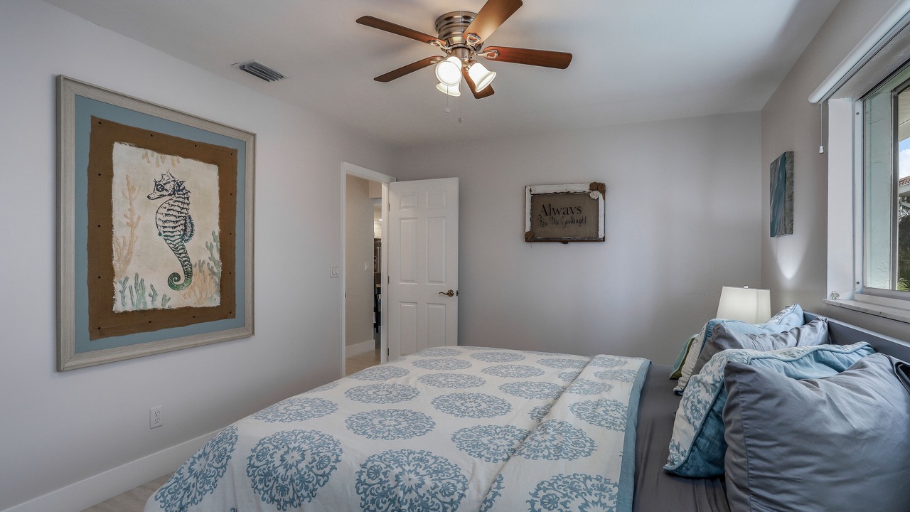 Photo of Bedroom in Eight Lakes
