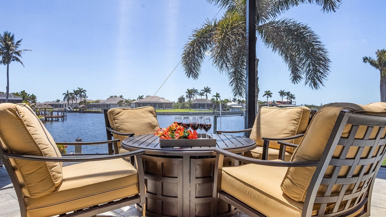 Photo of Outdoor in Pelican
