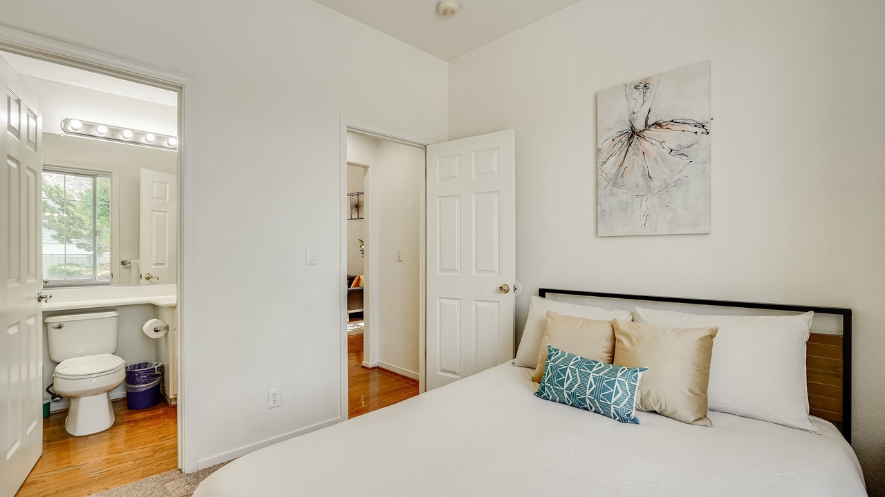 Photo of Bedroom in Tennyson - Alquire