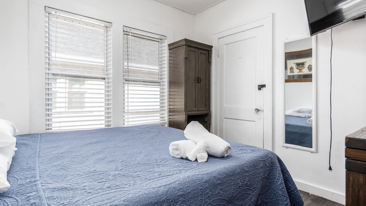 Photo of Bedroom in Old North Columbus