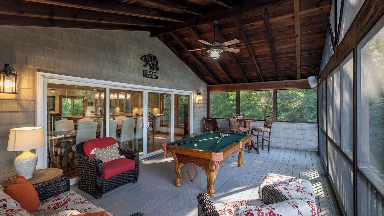 Photo of Patio Balcony in Lakeview Hills