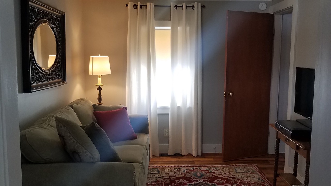 Photo of Livingroom in New Vineyard